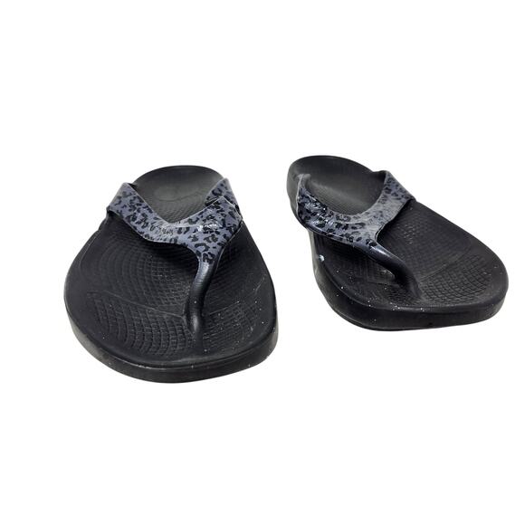 Oofos Black T-Strap Waterproof Casual Slip On Thong OOlala Luxe Leo Sandals 8 - Picture 5 of 9